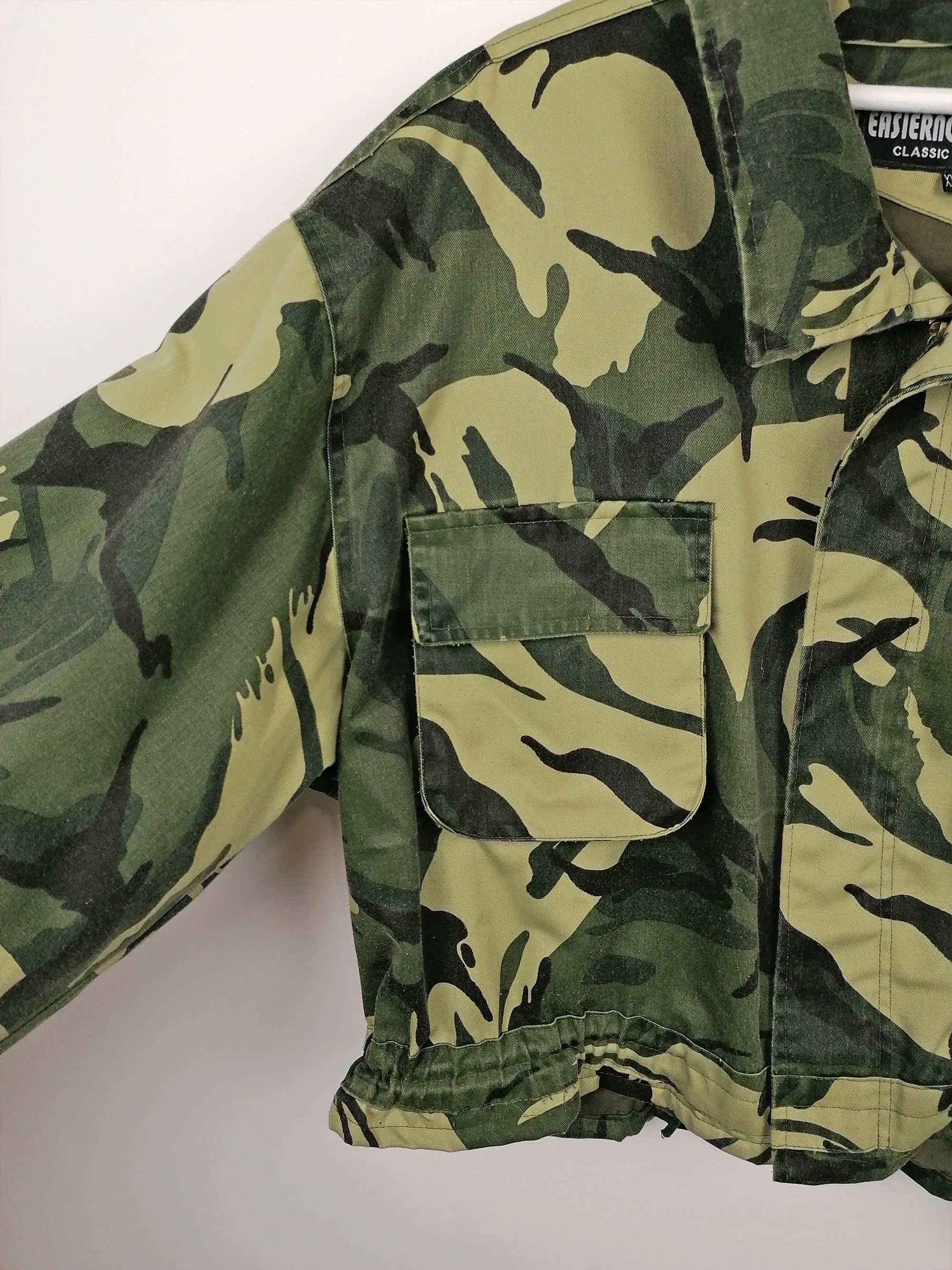 90's Camo Green Oversized Cropped Army Jacket - size XXL