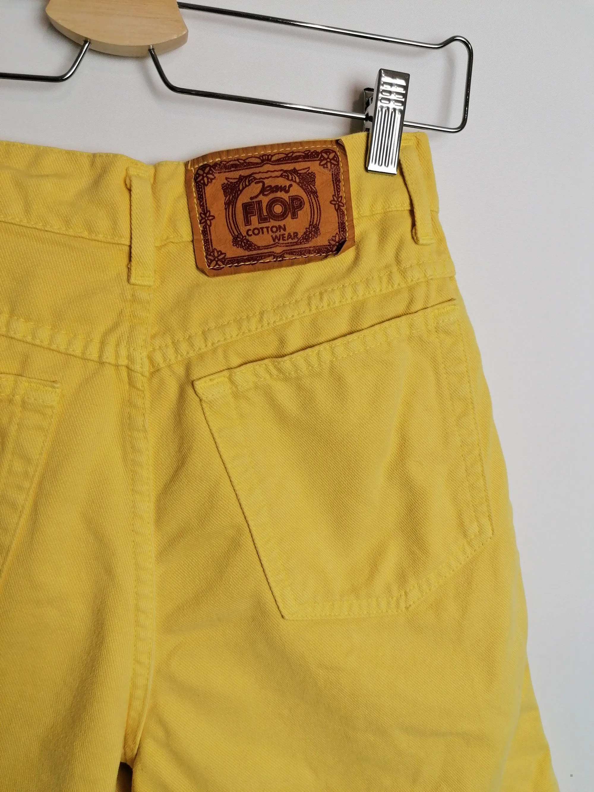 90's FLOP High Waist Retro Shorts Yellow  ~ size S-M / EU 36