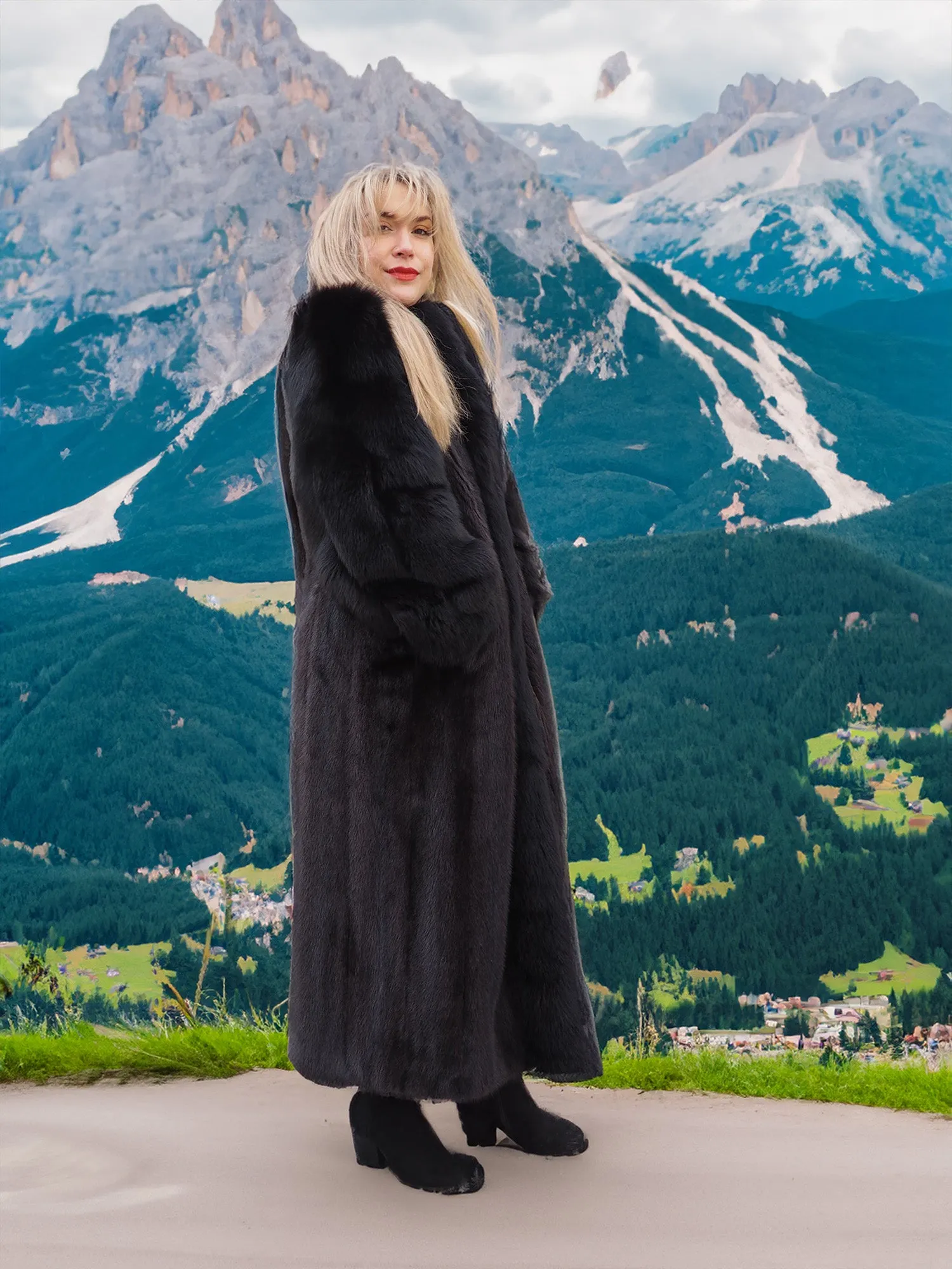 Black Mink Coat With Black fox Sleeves And Tuxedo Collar M/L