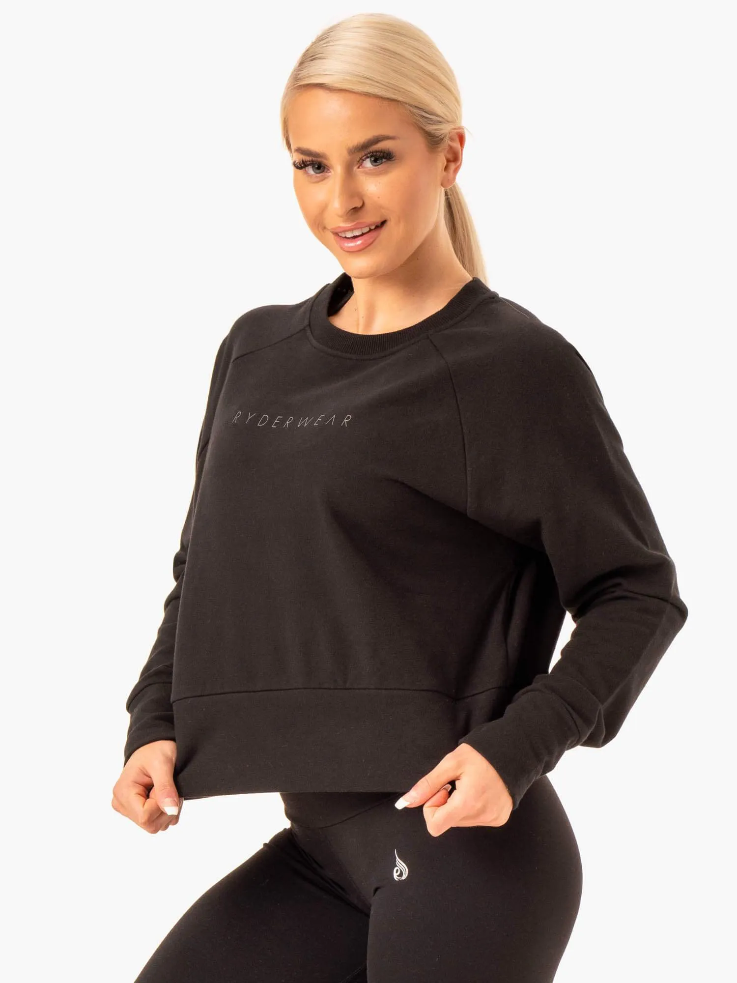 Motion Sweater - Black